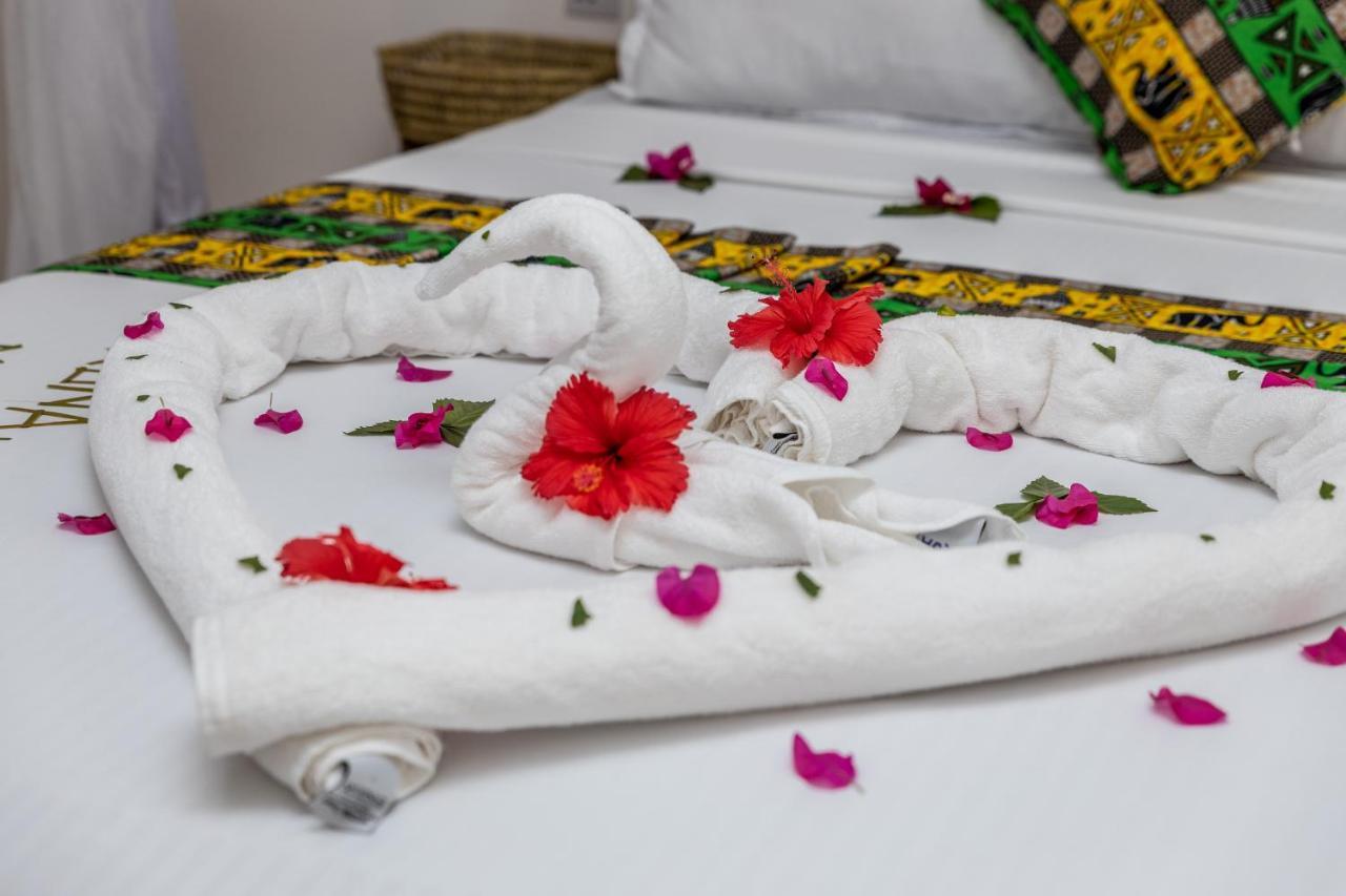 Natural Garden Boutique Hotel ジャンビアニ エクステリア 写真