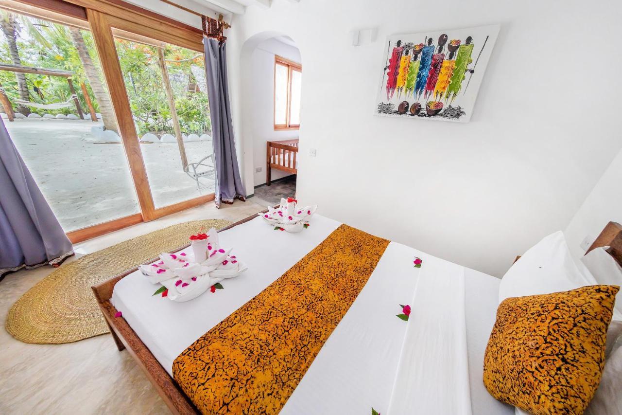 Natural Garden Boutique Hotel ジャンビアニ エクステリア 写真